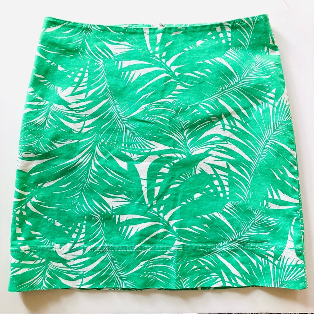 Talbots green/white jungle print miniskirt